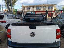 VOLKSWAGEN - SAVEIRO - 2014/2015 - Branca - R$ 45.900,00