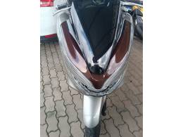 HONDA - PCX - 2022/2022 - Prata - R$ 17.800,00