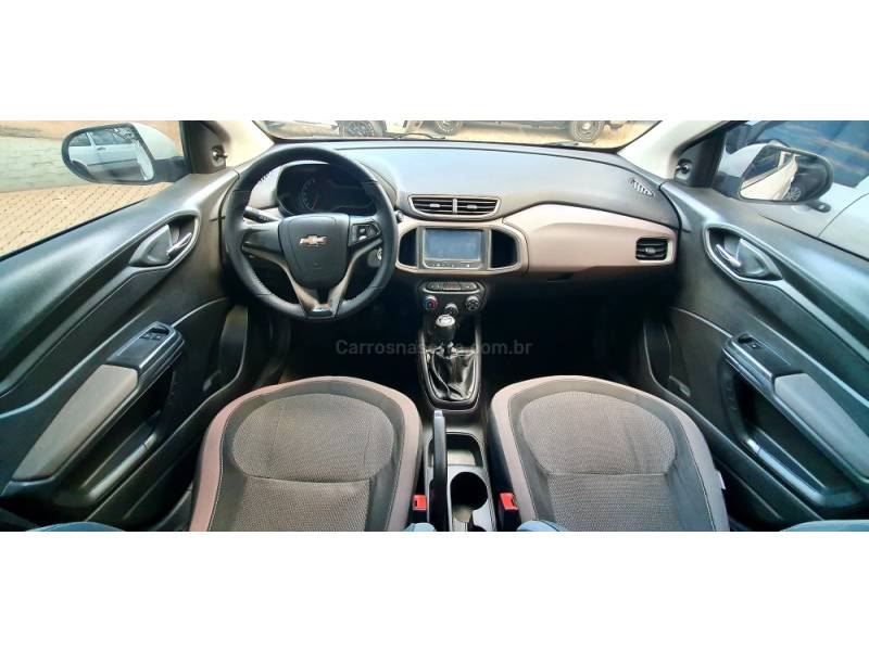 CHEVROLET - PRISMA - 2016/2016 - Branca - R$ 46.900,00