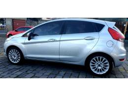 FORD - FIESTA - 2017/2017 - Prata - R$ 56.900,00
