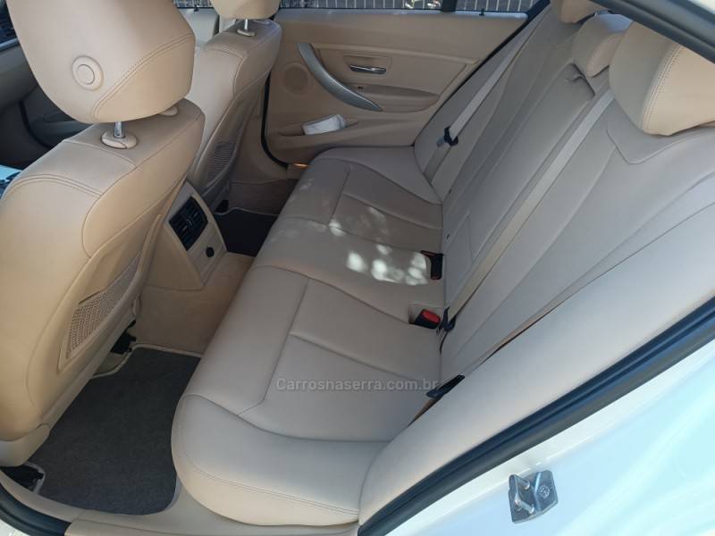 BMW - 320I - 2013/2014 - Branca - R$ 98.900,00