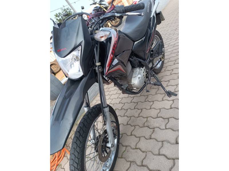 HONDA - NXR 150 - 2014/2014 - Preta - R$ 13.800,00