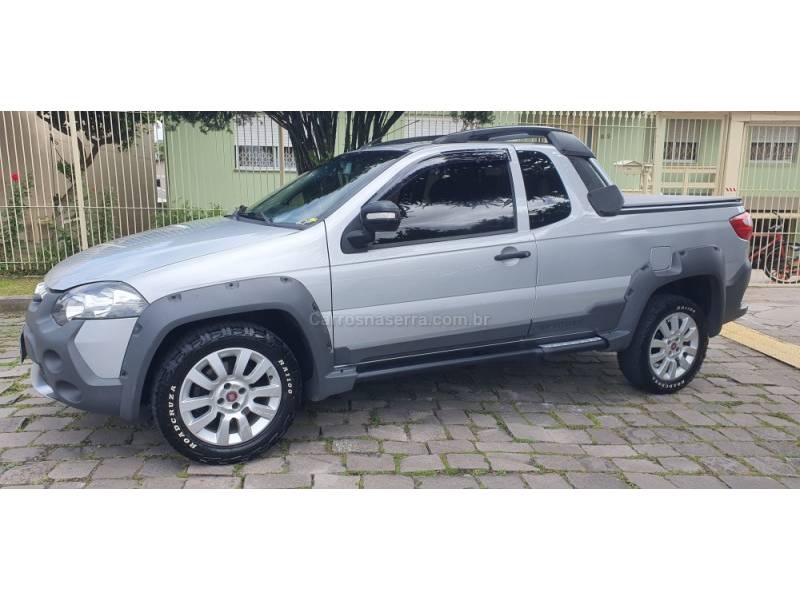 FIAT - STRADA - 2015/2015 - Prata - R$ 57.900,00