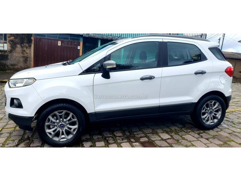 FORD - ECOSPORT - 2015/2015 - Branca - R$ 56.900,00
