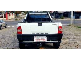 FIAT - STRADA - 2004/2004 - Branca - R$ 29.900,00