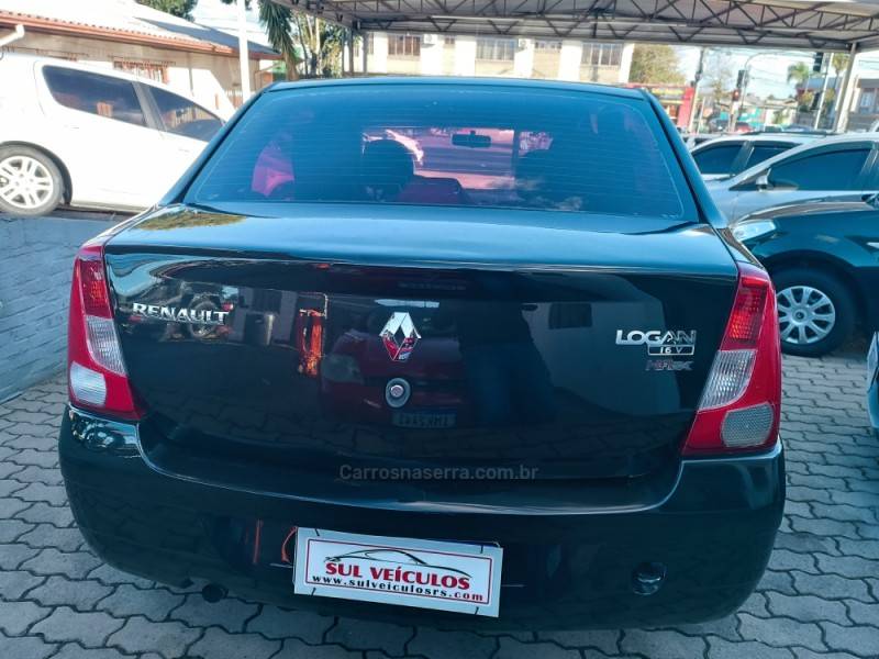 RENAULT - LOGAN - 2009/2009 - Preta - R$ 23.900,00