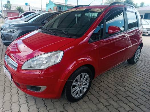 FIAT - IDEA - 2013/2014 - Vermelha - R$ 38.900,00