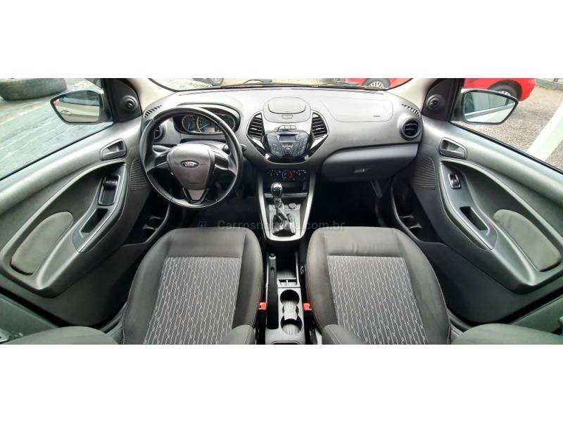 FORD - KA - 2017/2017 - Dourada - R$ 43.900,00