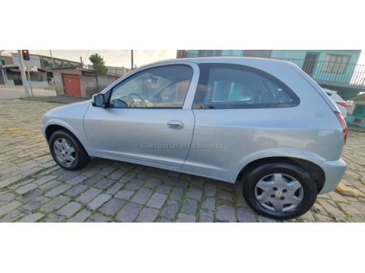 CHEVROLET - CELTA - 2007/2007 - Prata - R$ 19.900,00