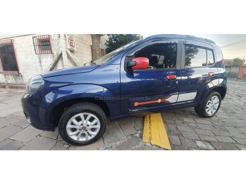 FIAT - UNO - 2014/2014 - Azul - R$ 33.900,00