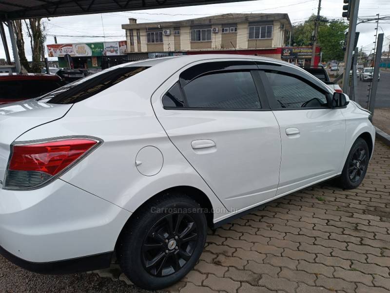 CHEVROLET - PRISMA - 2015/2015 - Branca - R$ 52.900,00