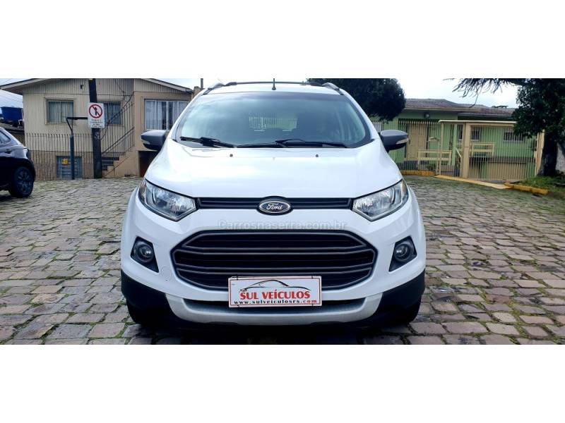 FORD - ECOSPORT - 2015/2015 - Branca - R$ 56.900,00