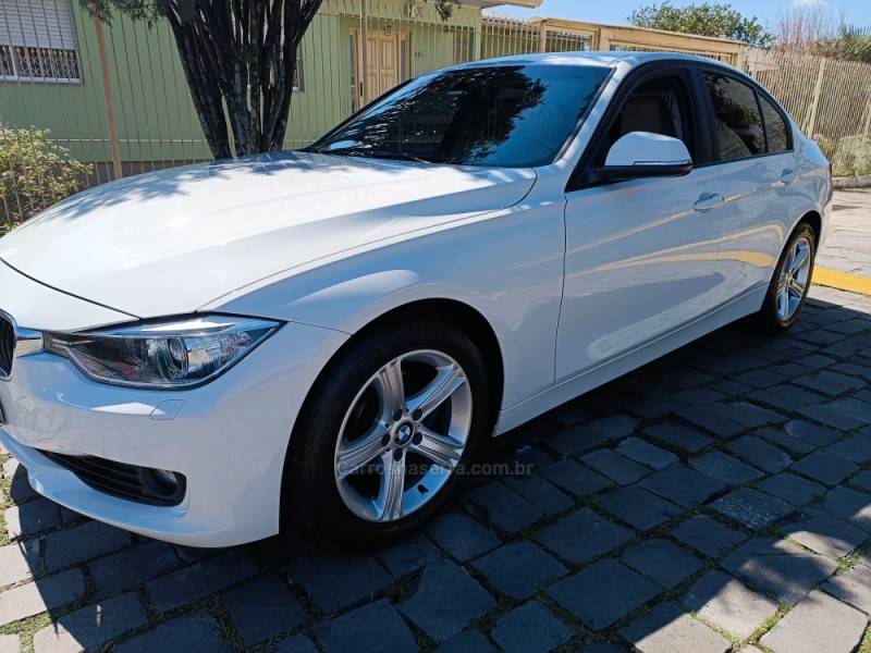 BMW - 320I - 2013/2014 - Branca - R$ 98.900,00