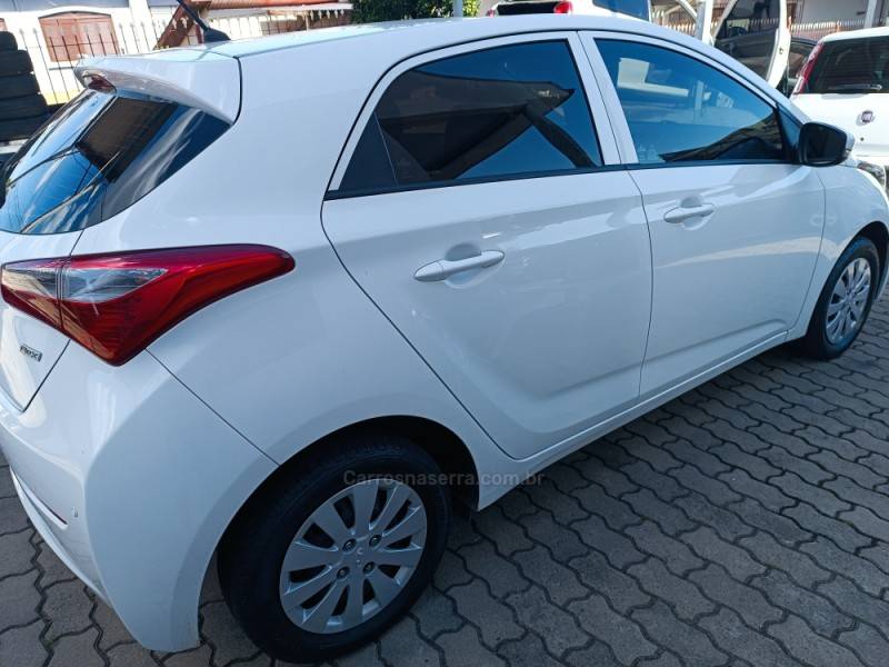 HYUNDAI - HB20 - 2015/2015 - Branca - R$ 42.900,00