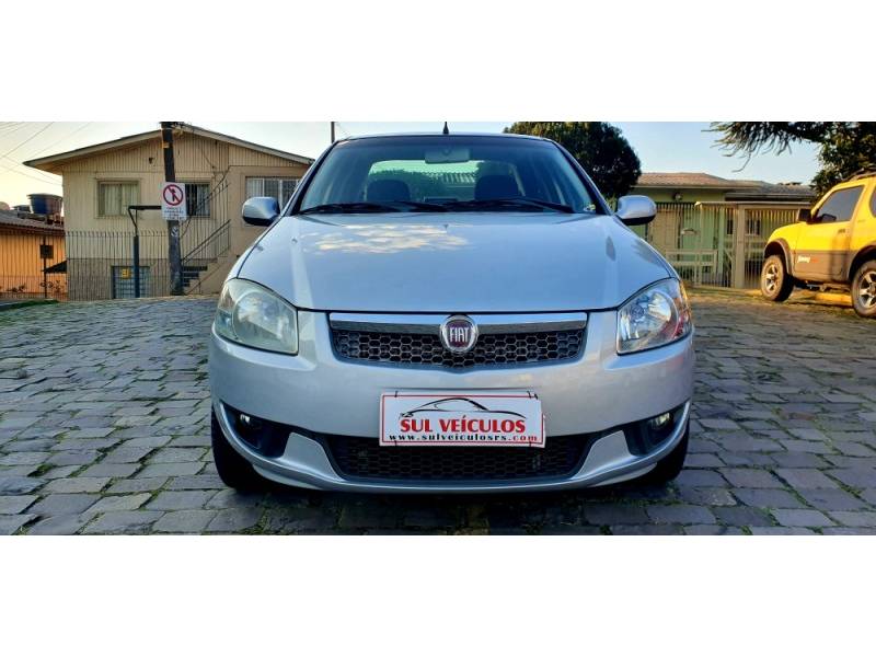 FIAT - SIENA - 2013/2013 - Prata - R$ 32.900,00