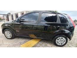 FORD - FIESTA - 2012/2013 - Preta - R$ 32.900,00