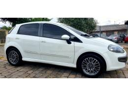 FIAT - PUNTO - 2014/2014 - Branca - R$ 41.900,00