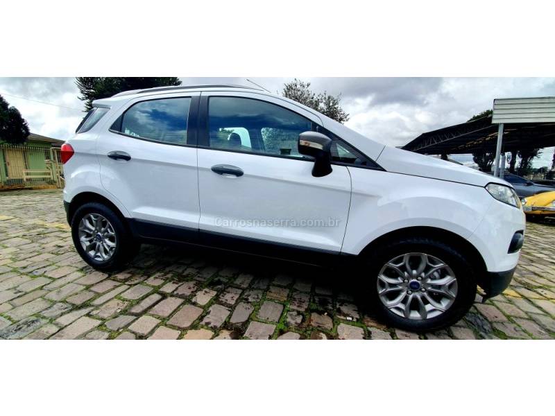 FORD - ECOSPORT - 2015/2015 - Branca - R$ 56.900,00