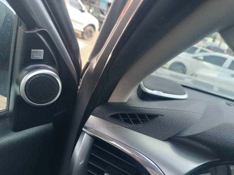 TOYOTA - HILUX - 2022/2022 - Prata - R$ 238.000,00