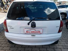 CHEVROLET - CORSA - 2001/2001 - Branca - R$ 18.900,00