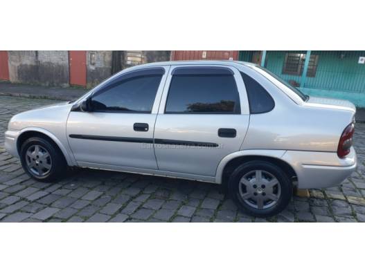 CHEVROLET - CORSA - 2004/2004 - Prata - R$ 20.900,00