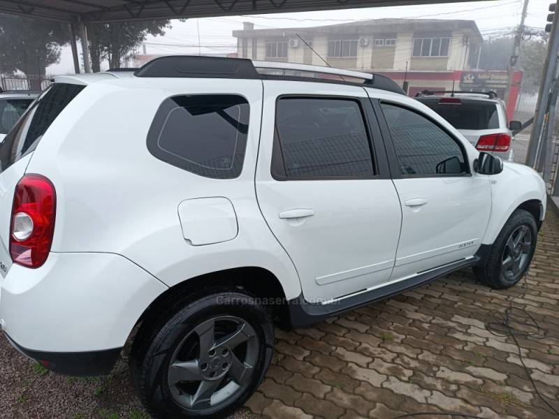 RENAULT - DUSTER - 2015/2015 - Branca - R$ 54.900,00