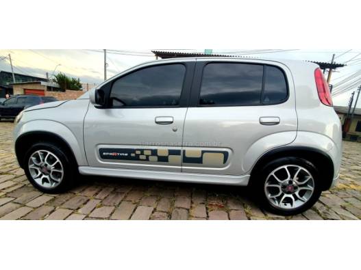 FIAT - UNO - 2012/2012 - Prata - R$ 37.900,00