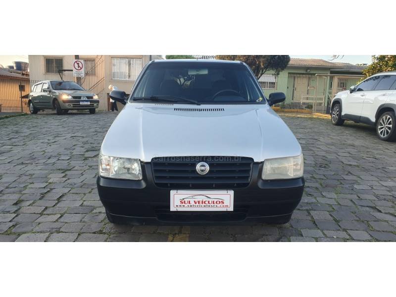 FIAT - UNO - 2008/2008 - Prata - R$ 20.900,00