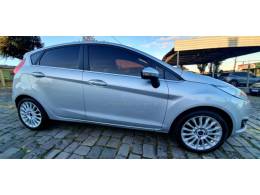 FORD - FIESTA - 2017/2017 - Prata - R$ 56.900,00