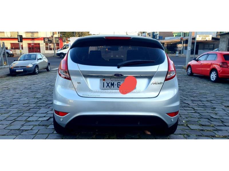 FORD - FIESTA - 2017/2017 - Prata - R$ 56.900,00