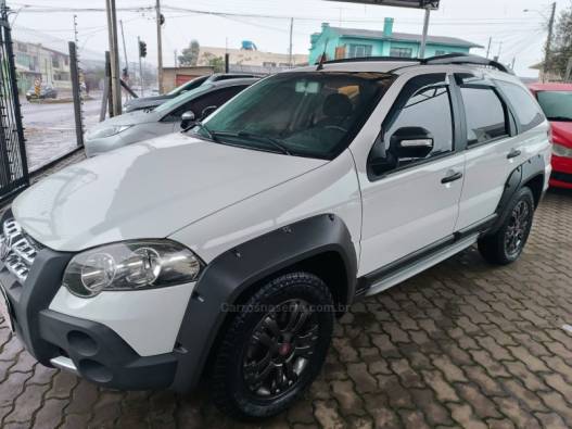 FIAT - PALIO - 2011/2012 - Branca - R$ 41.900,00