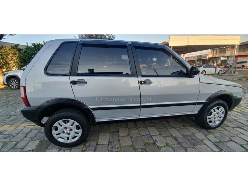 FIAT - UNO - 2008/2008 - Prata - R$ 20.900,00