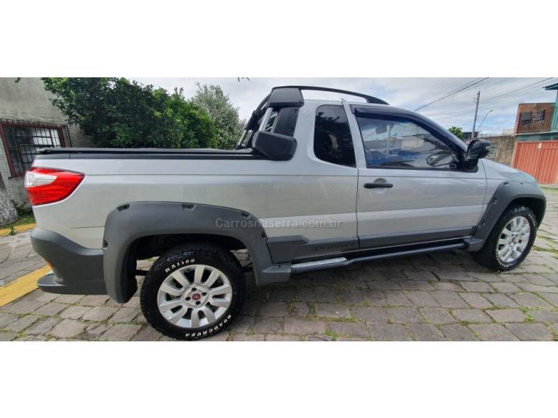 FIAT - STRADA - 2015/2015 - Prata - R$ 57.900,00