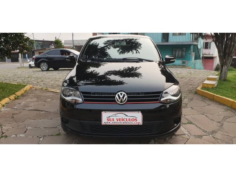 VOLKSWAGEN - FOX - 2011/2011 - Preta - R$ 28.900,00