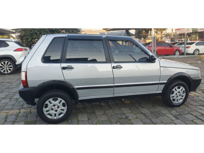 FIAT - UNO - 2008/2008 - Prata - R$ 20.900,00