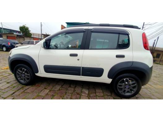 FIAT - UNO - 2012/2012 - Branca - R$ 32.900,00